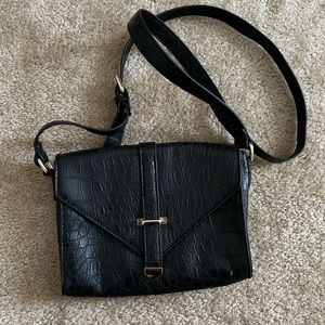 Forever 21 womens black Crossbody purse